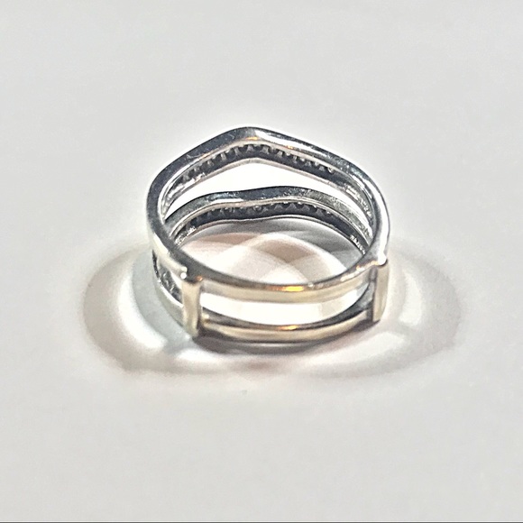 14kt white gold solitaire & Enhancer ring set - Picture 7 of 8